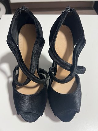 Zapatos de tacón negros terciopelo