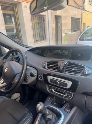 Renault Grand Scénic BOSE 7 plazas gasolina