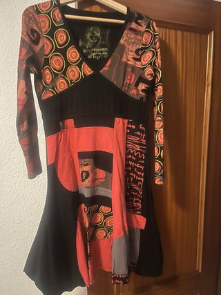 Vestido Desigual Negro y Rojo