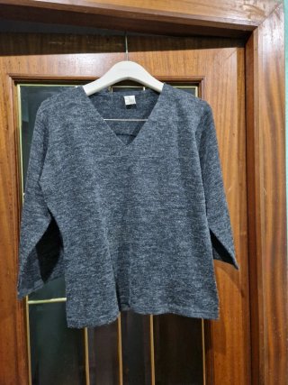 Diferentes Jerseys tallas M por 1 euro la unidad