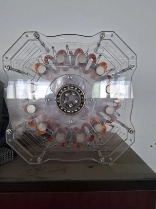 Generador Eléctrico Transparente