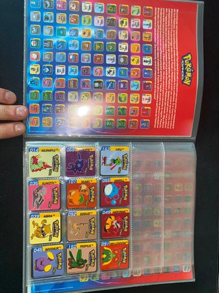 Album Pokémon Advanced Staks + 22 magneti