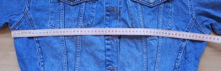Chaqueta vaquera con bordado