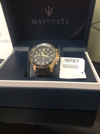 Reloj Maserati Negro y Dorado