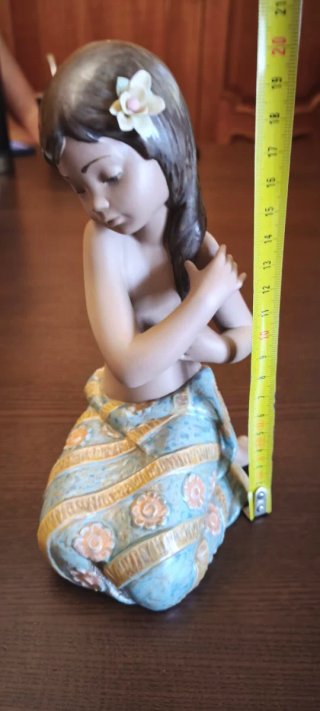 Figura Lladro Hawaiana