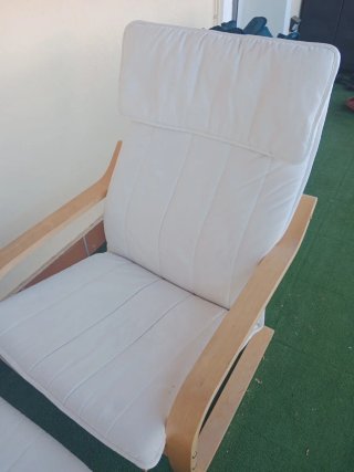 2 Sillas de Jardín + mesita/reposapies Ikea Madera