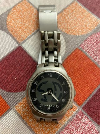 Reloj Fossil Big Tic Negro y Plateado