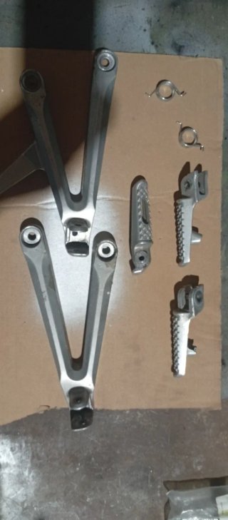 Estriberas Traseras CBR 600 RR (2003-2006)