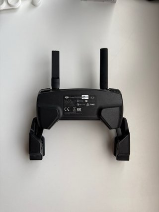Mando DJI Negro Modelo: GL100A
