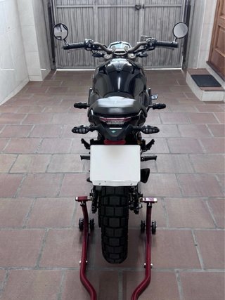 Moto Zontes Scrambler Negra/Gris