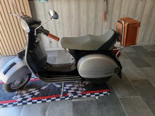 Vespa px200 iris restaurada