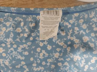 Bikini floral azul y blanco