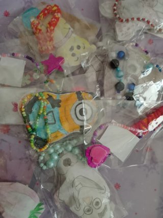 Pulsera y squishy para niño