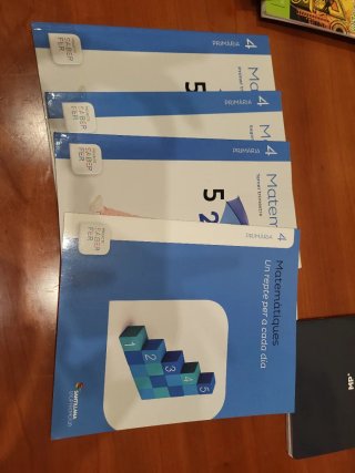 Matemàtiques, 4 Primària Projecte Saber fer : [...