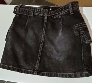 Minifalda Cargo Denim Wash Negra Cinturón