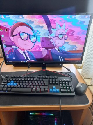 PC Gaming con Teclado, Ratón y Monitor