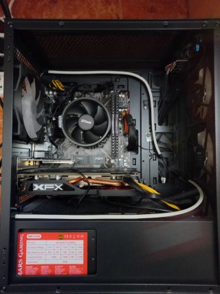 PC Gaming con Teclado, Ratón y Monitor