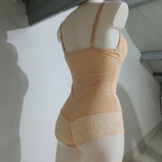 Busto maniqui con ropa