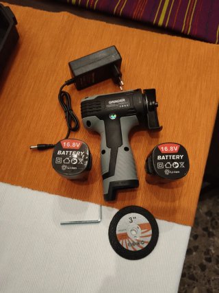 Mini Radial 16.8V con Maletín