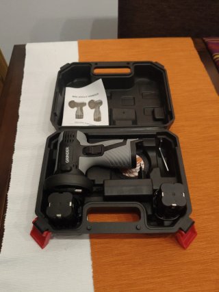 Mini Radial 16.8V con Maletín