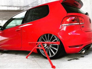 Barra maletero VW Golf MK6
