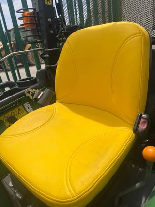 Tractor John Deere 3038E 2019