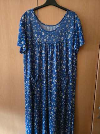 Vestido azul estampado floral