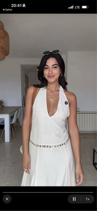 Vestido blanco halter vuelo Zara