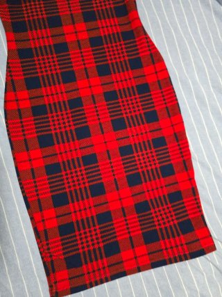 Vestido entallado cuadros rojo y negro Talla S