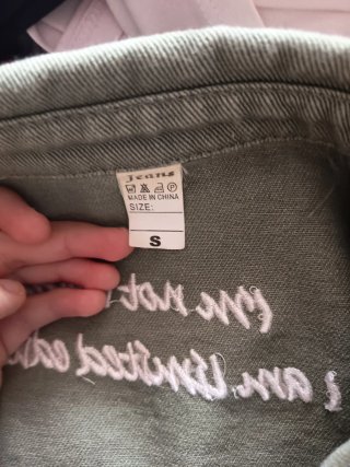 Chaqueta tejana bordada Limited Edition