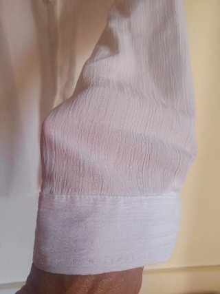 Camisa blanca ligera de verano  manga larga