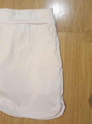 Falda pantalón deportiva blanca