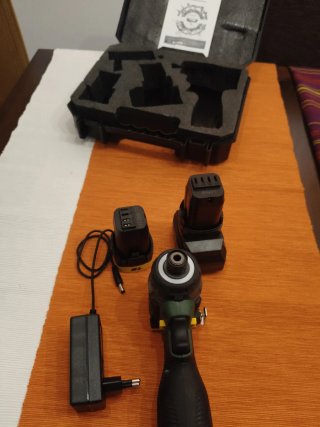 Atornillador de impacto 16.8V