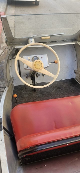 Biscuter 100 1957