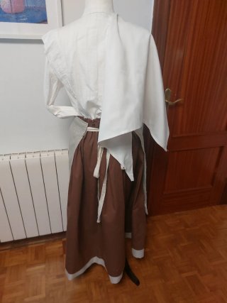 Traje de casera vintage blanco y marrón