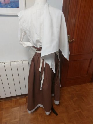 Traje de casera vintage blanco y marrón