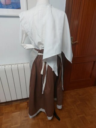 Traje de casera vintage blanco y marrón