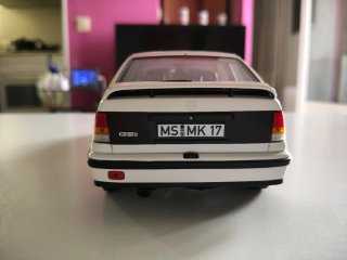 Opel Kadett GSI 1/18 Blanco Norev