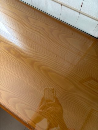 Scrivania in legno di pino massello su misura