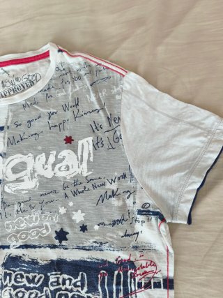 Camiseta Desigual Graffiti Talla XL