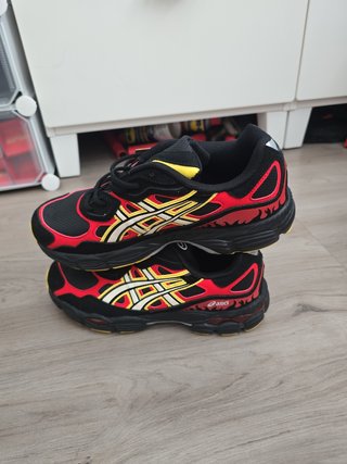 Zapatillas Asics naruto
