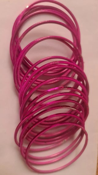 Pulseras estilo pakistaní doradas y rosas