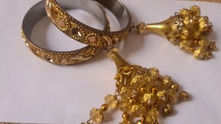 Pulseras estilo pakistaní doradas y rosas