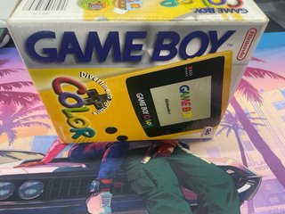 Game Boy Color Giallo Nintendo