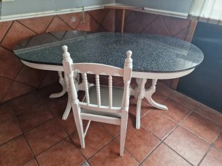 Mesa piedra y madera 1,75x0,90m con 8 sillas