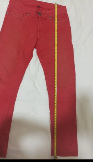 Vaqueros rojos talla 36