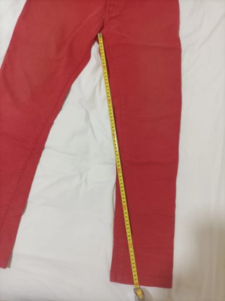 Vaqueros rojos talla 36