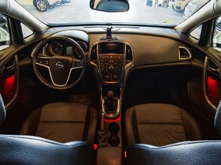 Opel Astra 2 años de garantía