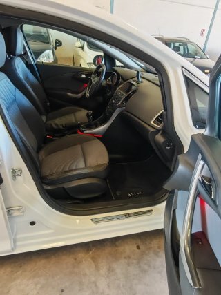 Opel Astra 2 años de garantía