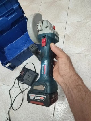 Conjunto Bosch Taladro y Radial 18V